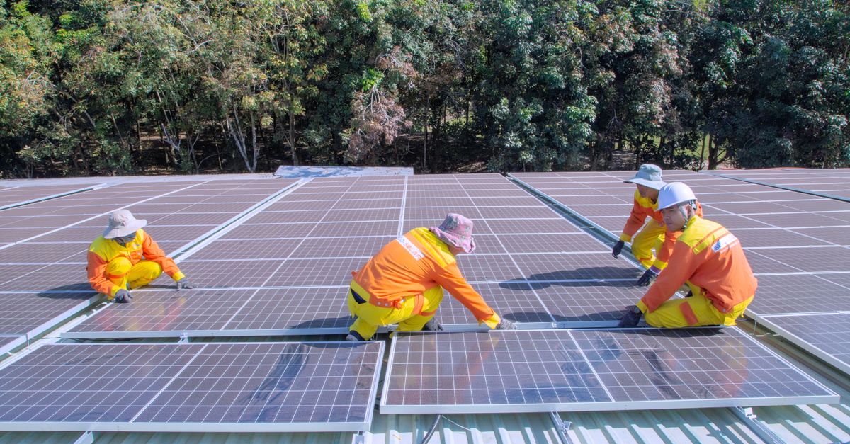 Comparing Monthly Payment Plans for Solar Systems in Adelaide