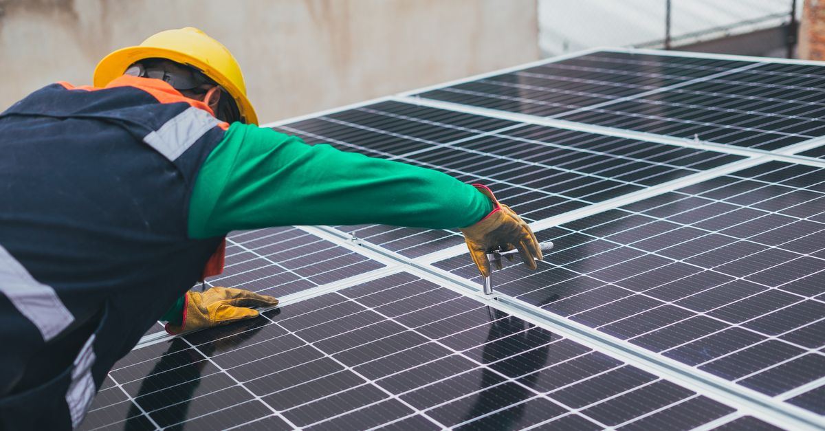 Eco-Friendly Solutions for Solar Panel Cleaning
