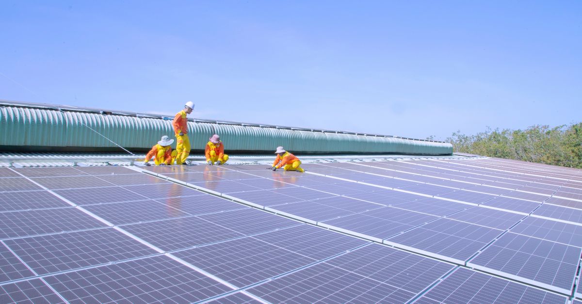 Evaluating the Impact of Tax Deductions on Solar Panel Costs
