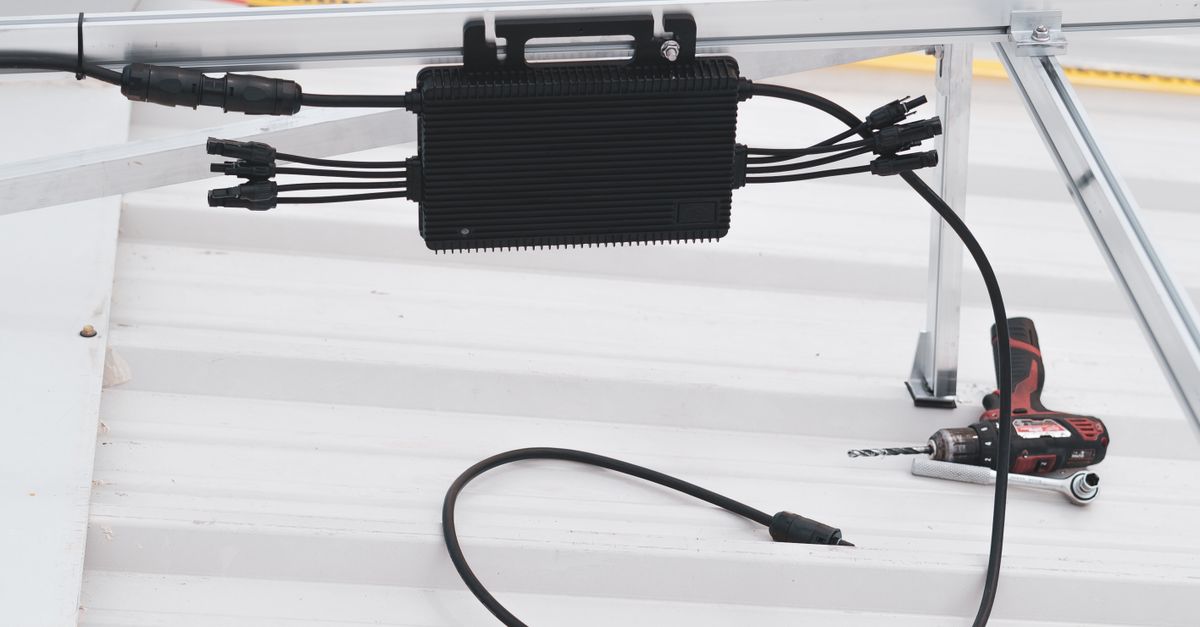 How Weather Conditions Affect Solar Panel Output