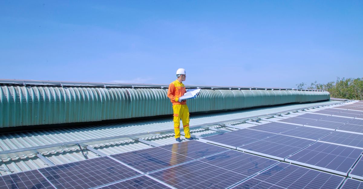 Step-by-Step Guide to Connecting Solar Panels to Your Home Electrical System